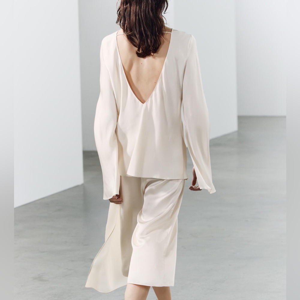 Zara cream open back satin effect top long sleeve new with tags size small